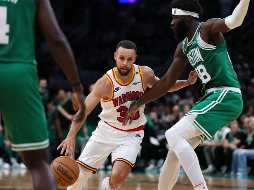 库里连续十场比赛得分超过精彩发挥，巴塞罗那挑战极限！的简单介绍